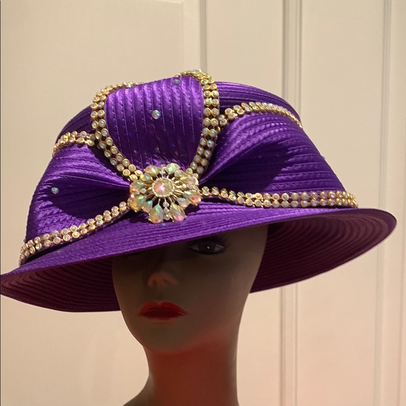 Elegant Purple Women\'s Hat with Gold Accents LADIES DRESS CHURCH HAT PURPLE AND GOLD WITH BOW AND  main image 2